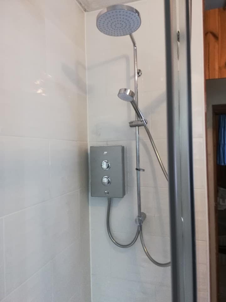 shower enclosure Gozo